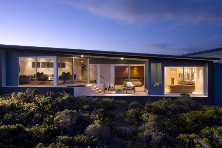Southern Ocean Lodge offers luxury accommodations on Kangaroo Island, Australia, Situated on the island's southwest coast, the lodge adjoins both the Flinders Chase and Cape Bouguer national parks.